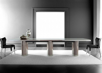 Dining Table Grande