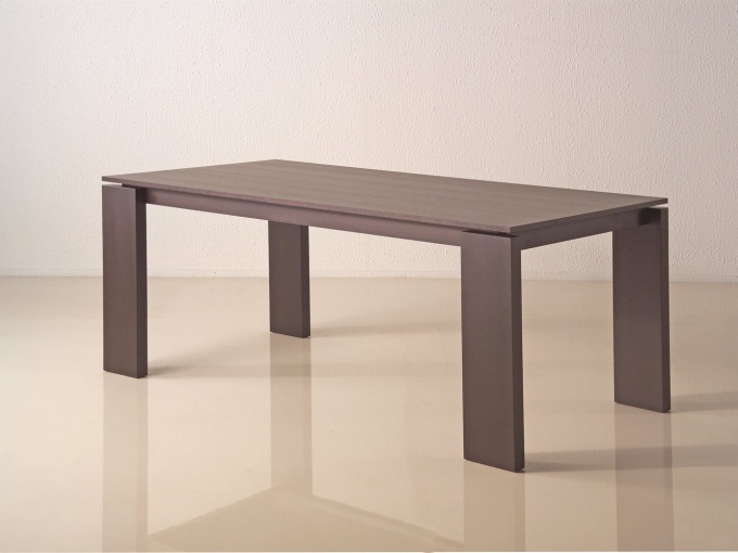 Table Kevin
