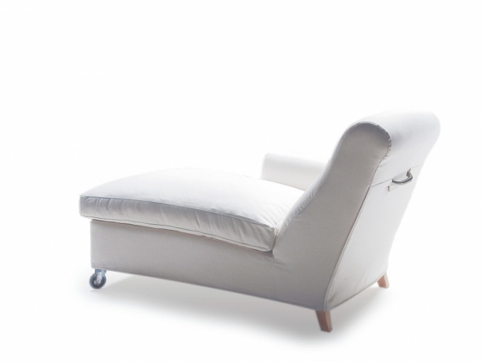 Nonnamaria daybed