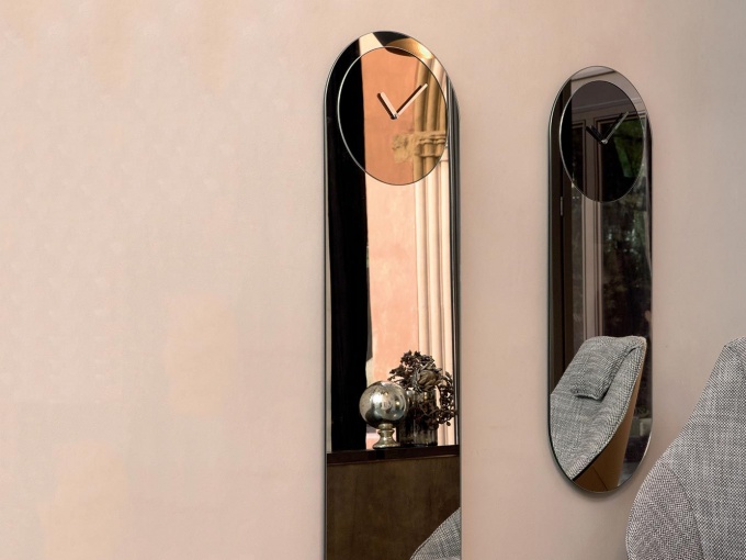 Часы Timeless Mirror With Clock