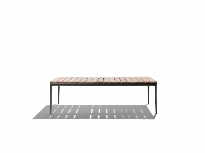 Pico Outdoor dining table